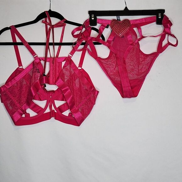3X 22W 24W Torrid Pink Heart Rhinestone Bra Panty Set Strappy Lingerie Valentine - Picture 6 of 11